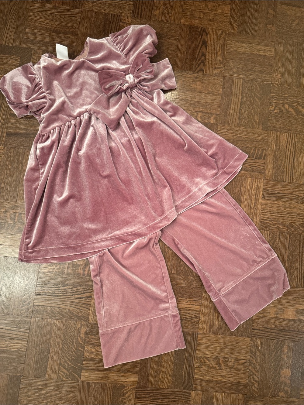 Zara Girls size 3T Pink Velvet Set